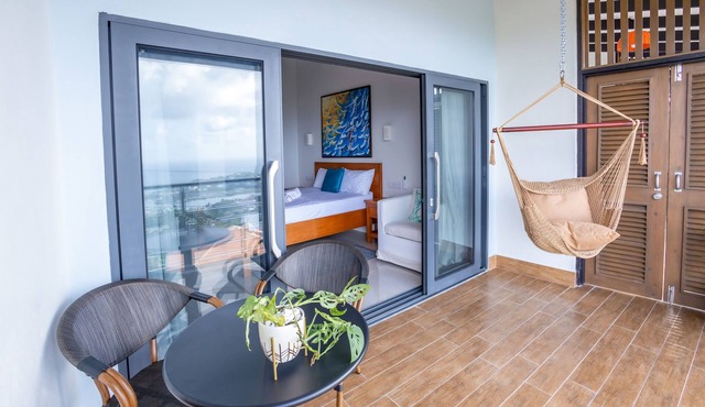 Hammock Suites