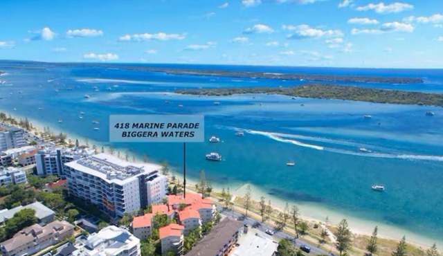 Hampton Beachside Apartment