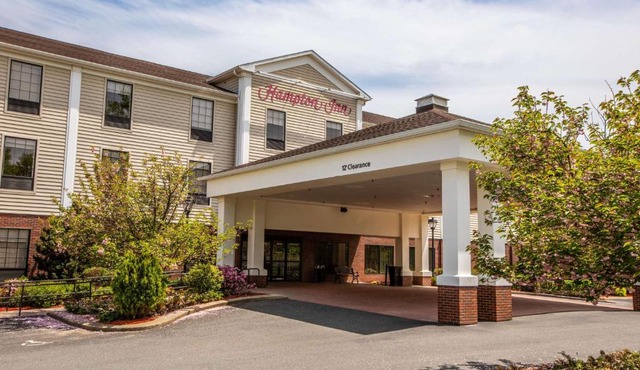 Hampton Inn Hadley-Amherst Area