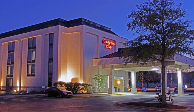 Hampton Inn Norfolk/Chesapeake - Greenbrier Area
