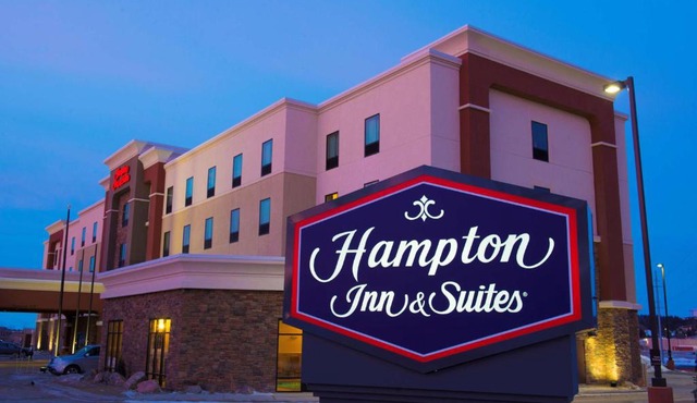 Hampton Inn & Suites Bismarck Northwest