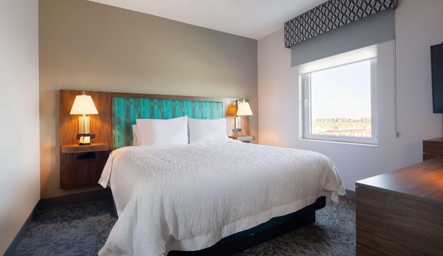 Hampton Inn & Suites by Hilton Edmonton St. Albert