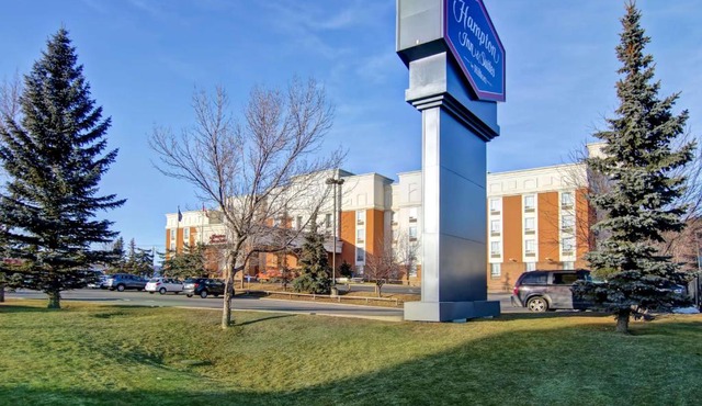Hampton Inn & Suites by Hilton Calgary-Airport