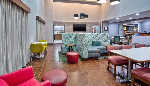 Hampton Inn & Suites - Cape Coral/Fort Myers Area, FL