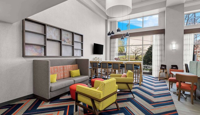Hampton Inn & Suites Charlotte Airport