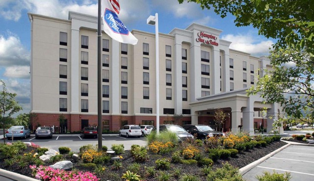 Hampton Inn & Suites Columbus Polaris