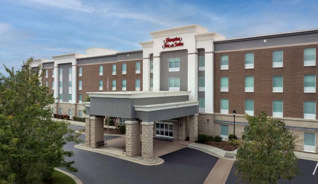 Hampton Inn & Suites Holly Springs