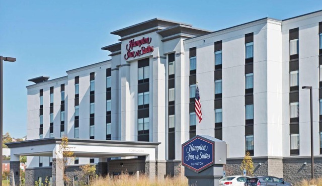Hampton Inn & Suites North Huntingdon-Irwin, PA