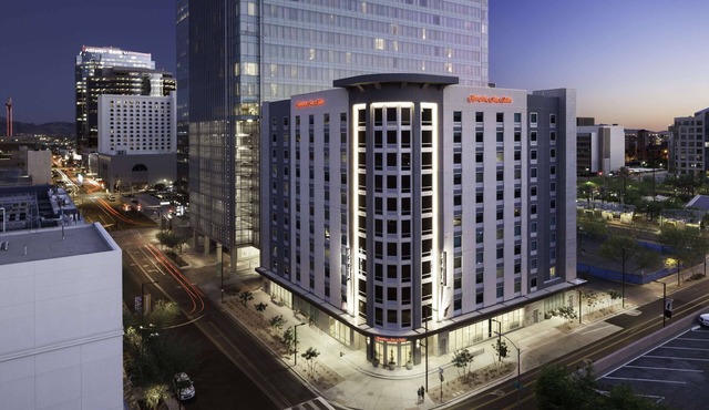 Hampton Inn & Suites Phoenix Downtown