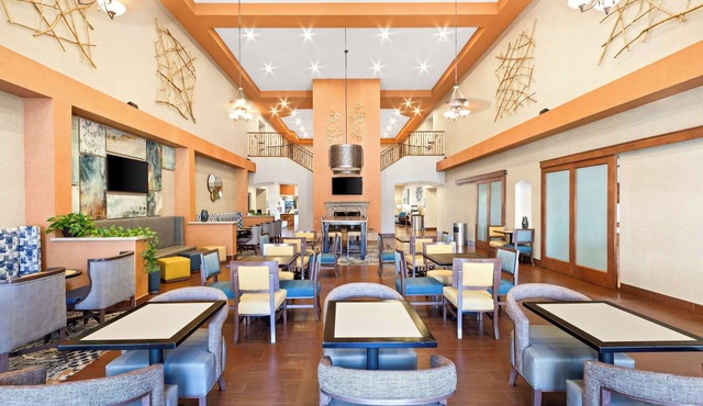 Hampton Inn & Suites Phoenix-Goodyear