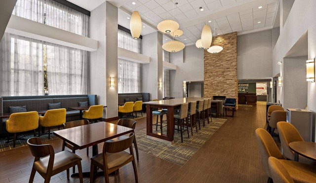 Hampton Inn & Suites Poughkeepsie