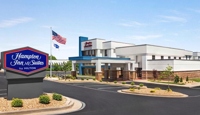 Hampton Inn & Suites Springfield