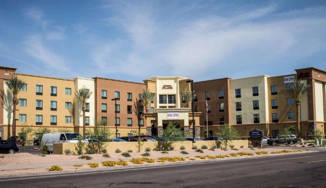 Hampton Inn & Suites Tempe/Phoenix Airport, Az