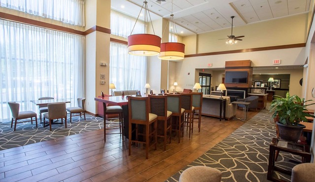 Hampton Inn & Suites Tilton