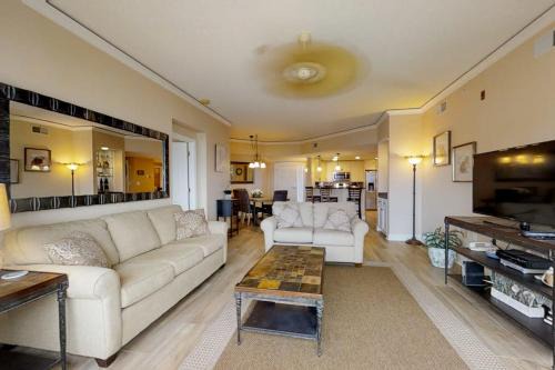 Hampton Place 6407