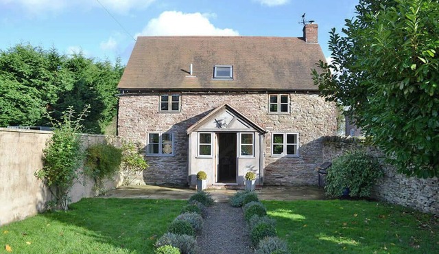 Hampton Wafre Cottage