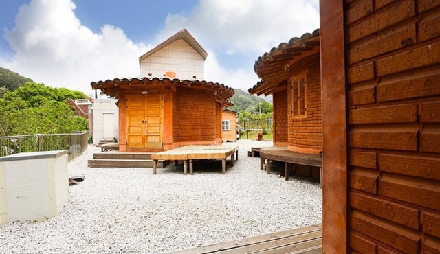 Hamyang Saedeulbaramhwangto Pension