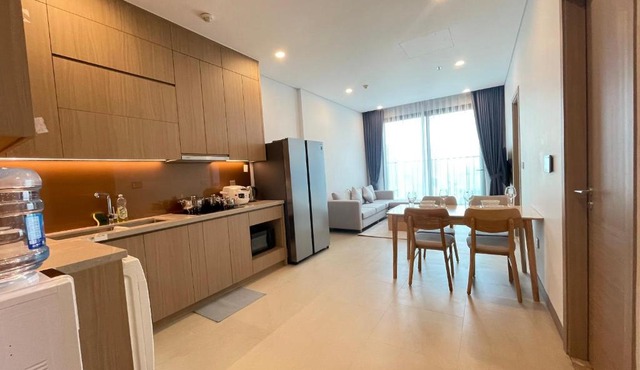Hana Housing - Lancaster Luminaire Residence