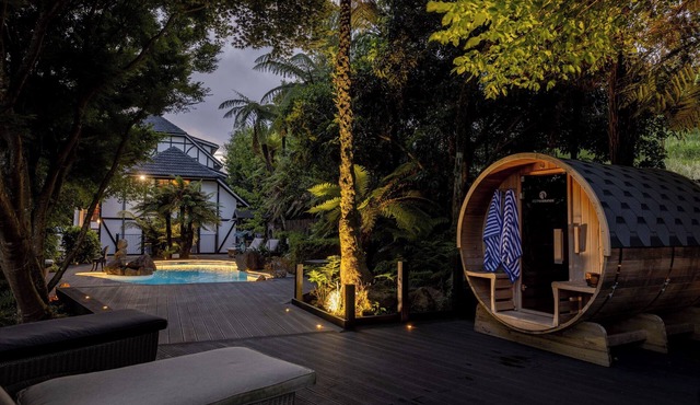 Hana Lodge