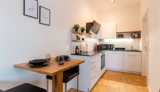 Handmade | Kitchen | Office | High quality | Netflix
