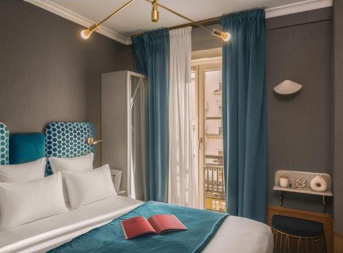 Handsome Hotel