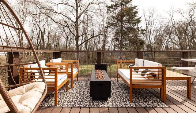 HangingEggChair~FirePit~HugeYard~Mural~King'sIsland~CincyTheme~Grasswall