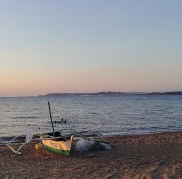 Hangout Beach Resort