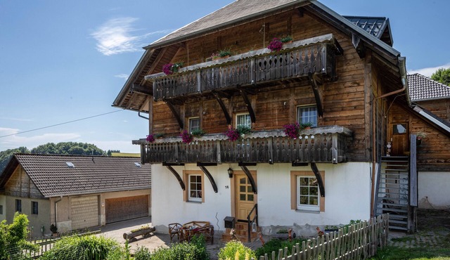 Hansemichelhof Schauinsland – Newly Renovated, Modern Black Forest Style, Bright, Garden with Panoramic View