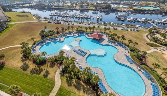 Harbor Pointe Coastal Getaway