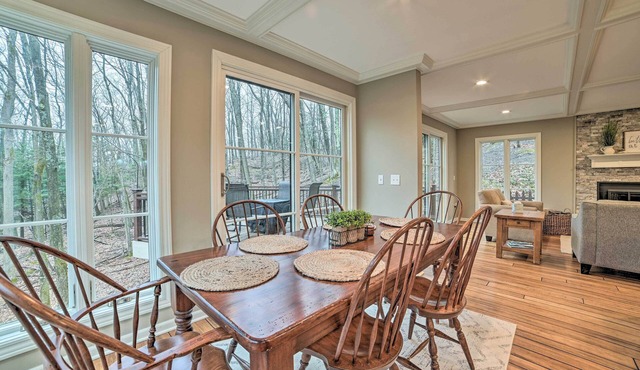 Harbor Springs Retreat ~ 5 Mi to Downtown & Beach!