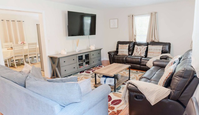 Harbor ViewCharming 3-bedroom house in delightful Acadia Area AC, WiFi
