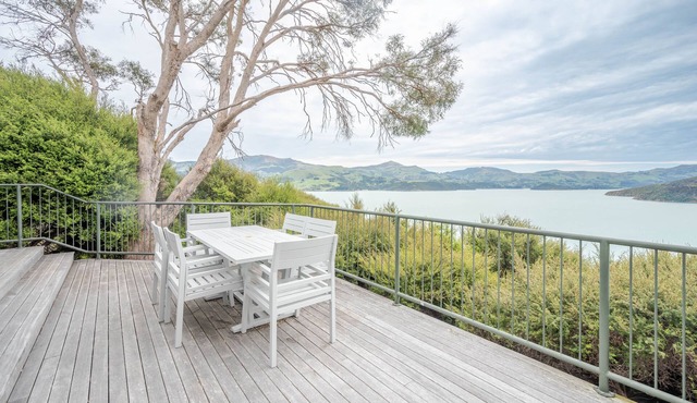 Harbour Haven - Akaroa Holiday Home