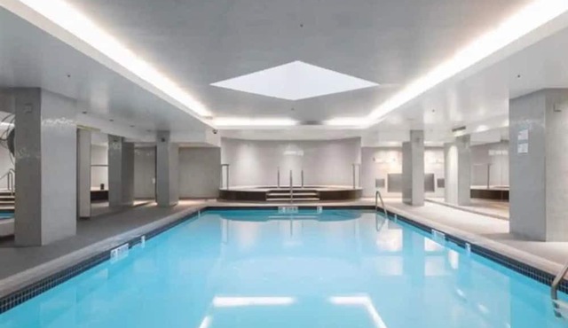 Harbour-view Apartment in Downtown