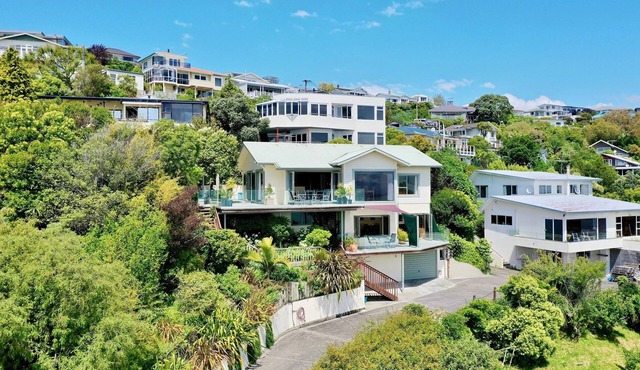 Harbour View - Three - Nelson Waterfront Apartment