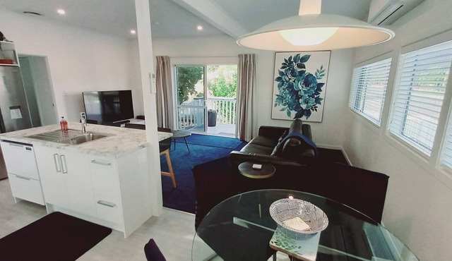 Harbourside Cottage ~ Luxury Accommodation