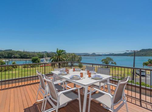 Harbourside Haven - Whangamata Holiday Home