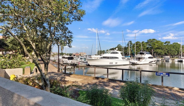 Harbourside Haven – Waterfront Luxury Villa in Shelter Cove, Hilton Head Island