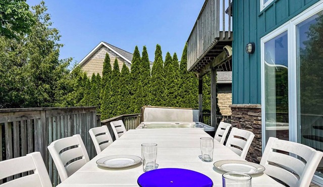 HarbourView - Peaceful getaway *Hot Tub*