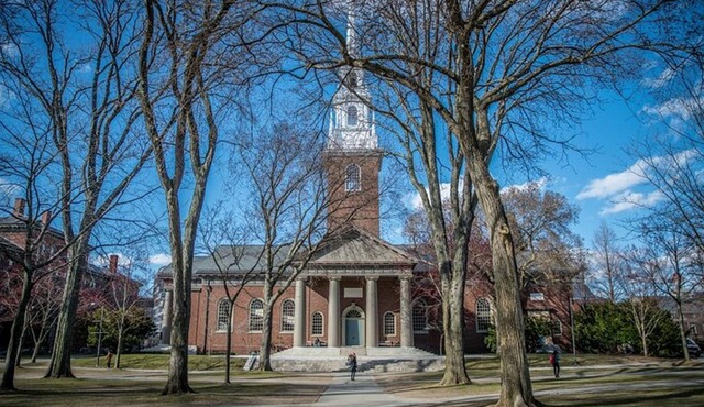 Harvard University Scavenger Hunt and Escape Game