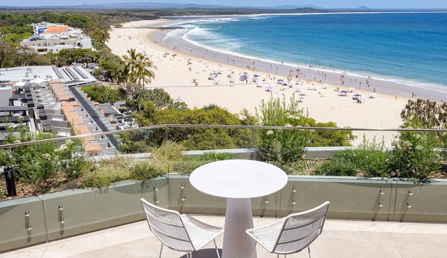 Hastings Park 9: Noosa Paradise, Laguna Bay Views | 4BR | 3BATH | AC |Heated Pool