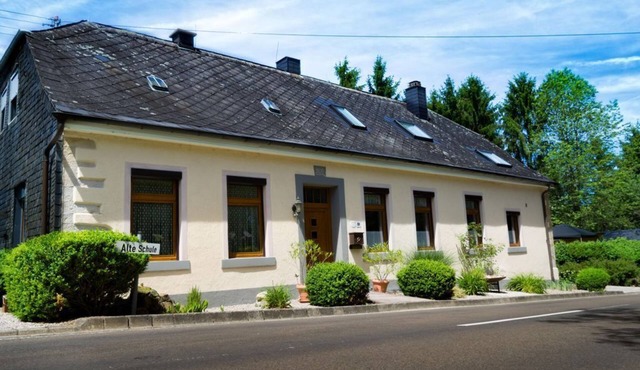 Haus Alte Schule - Holiday apartment "Bergkristall"