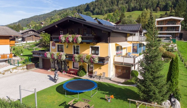Haus Katharina - Kitzsteinhornblick