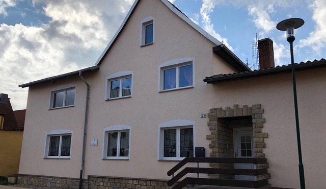 Haus vorm Wald