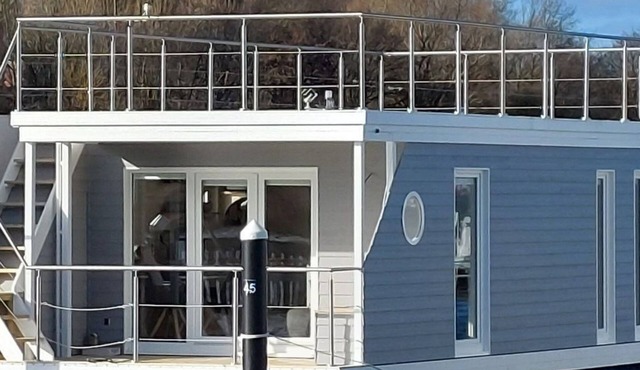Hausboot Tosca by Interhome