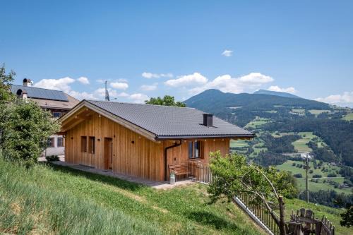 HAUSERHOF Chalet with Dolomite View