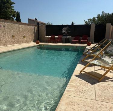 Haut de villa avec piscine privée et extérieur