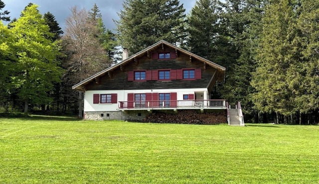 Haute Ardèche Large family house in nature