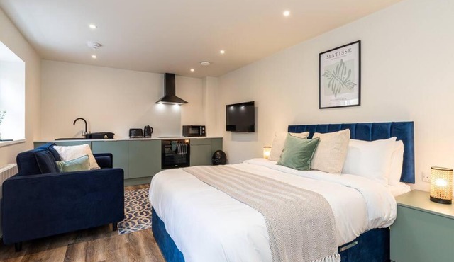 Haven - Comfortable Studio Apartment 8