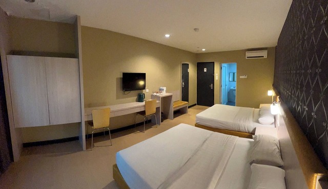 Havona Hotel -Permas Jaya -Self Check-In