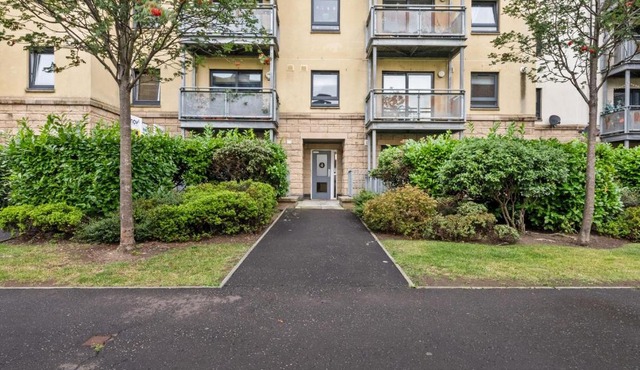 Hawkhill 1 Bedroom Apartment - Edinburgh
